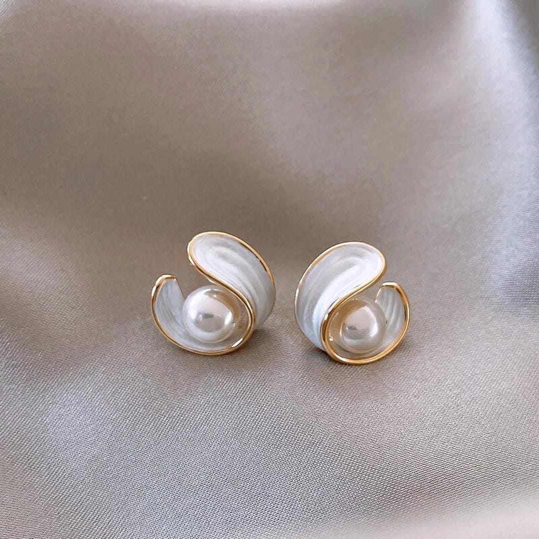 Elegantni bijeli opal nakit