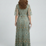 Selena™ | Vestido Maxi Halter Floral en Verde Salvia