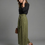 Vera™ | Conjunto Blusa Negra y Falda Midi Verde Oliva