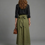 Vera™ | Conjunto Blusa Negra y Falda Midi Verde Oliva