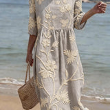 Vestido informal de mujer con estampado floral.
