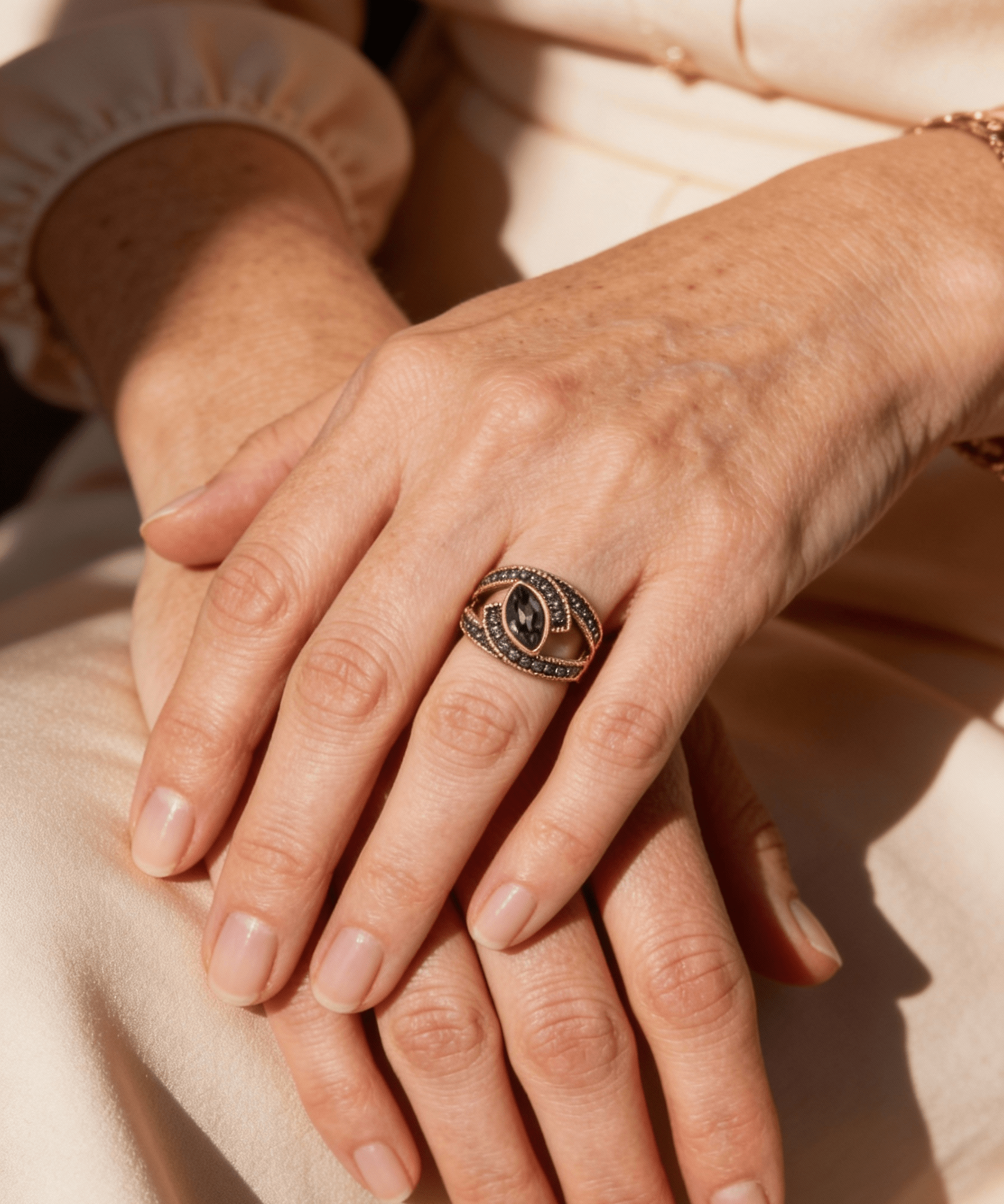 Elegant Black Crystal Ring