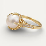 Vintage Gold Centre Pearl Ring