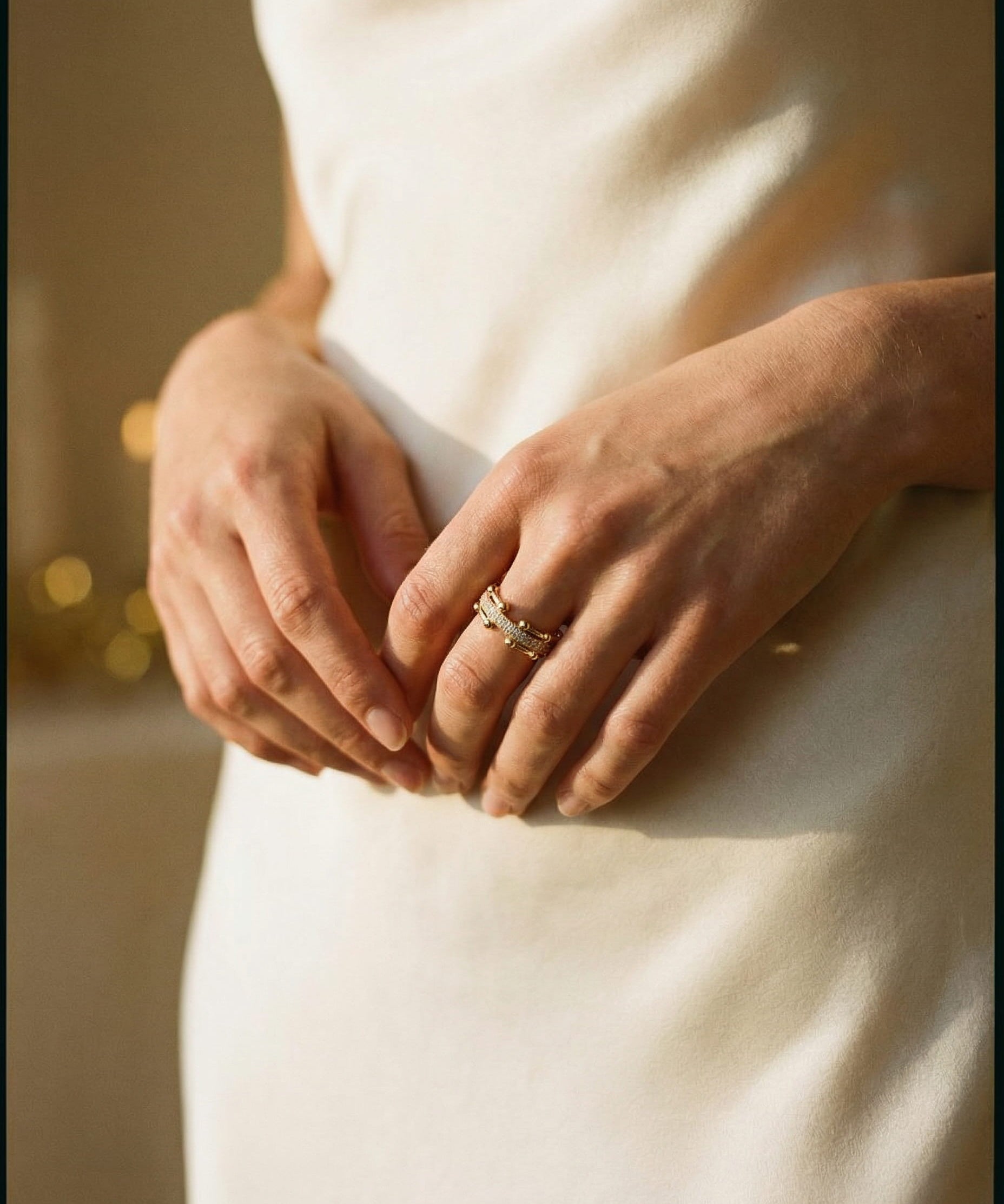 Hollow Horseshoe Chain Ring