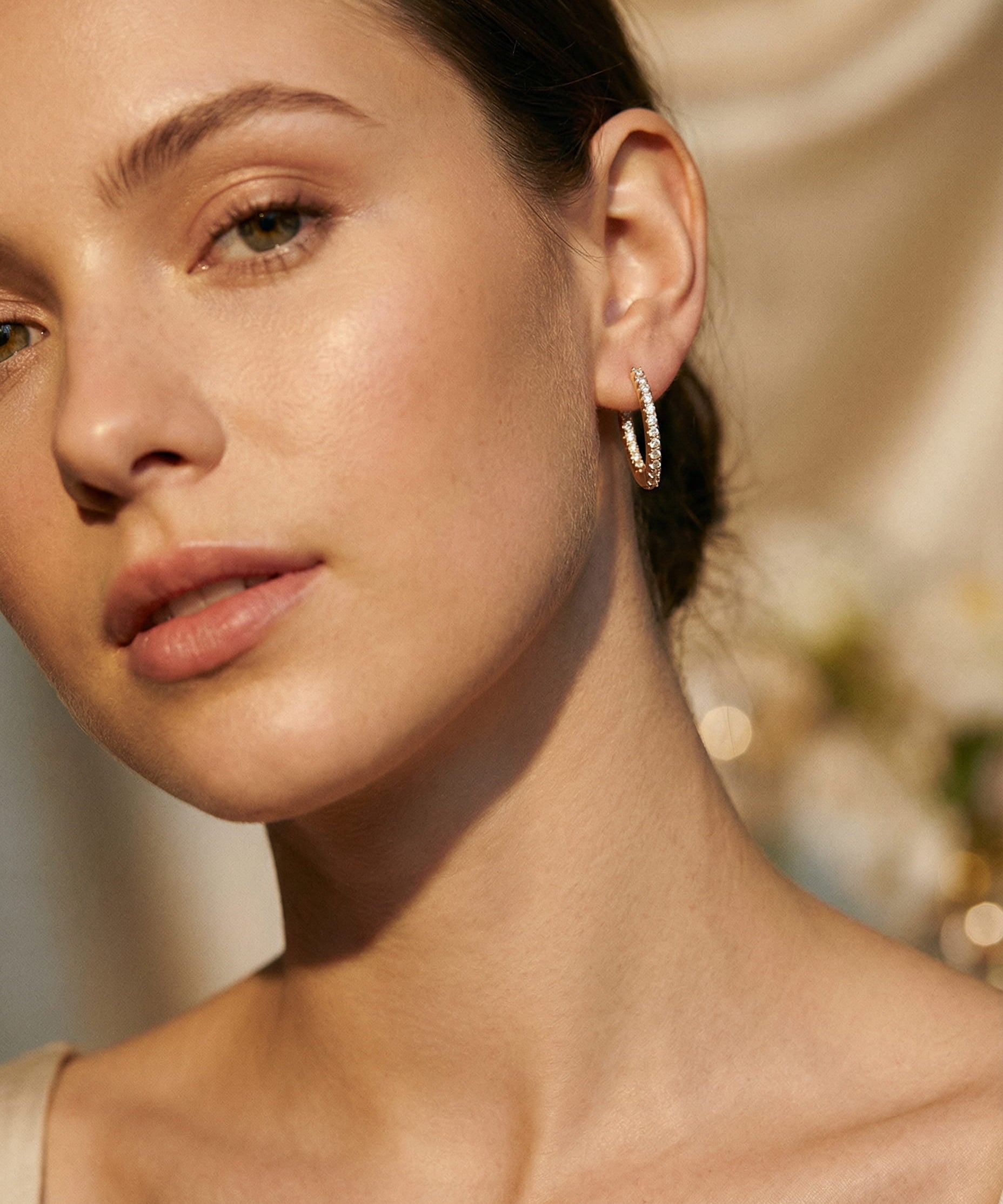 Elegant Sparkling Pointed Earrings