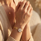 Vintage Gold Daisy & Bee Bracelet
