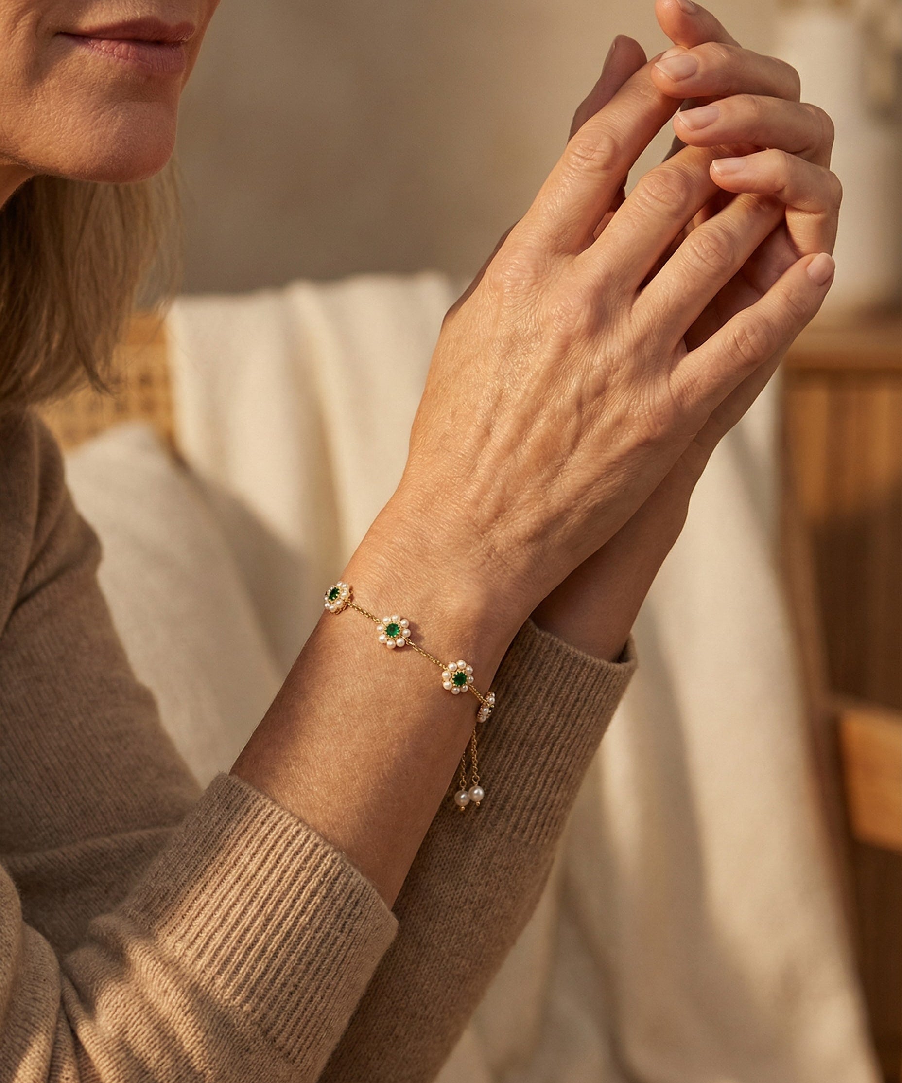Elegant Green Crystal Bracelet