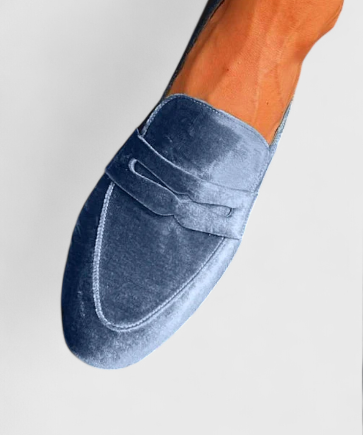 Llnica Mocasines de Terciopelo Azul con Detalle Patchwork y Punta Redonda