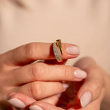 Elegant Gold Ring with Sparkling Stones
